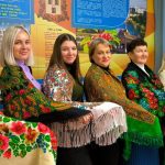 День української хустки